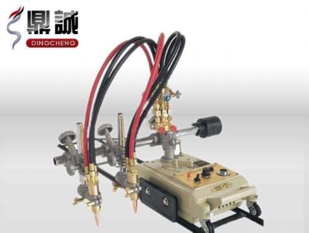 點擊查看詳細信息<br>標題：雙頭多頭火焰切割機 閱讀次數：4586