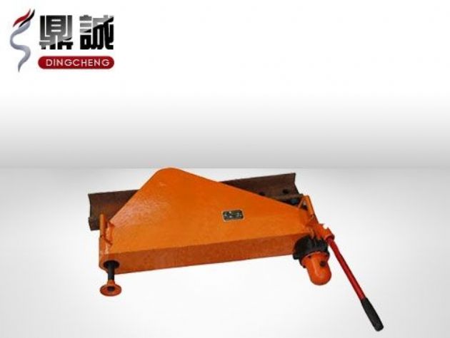 點擊查看詳細信息<br>標題：垂直液壓彎軌機 閱讀次數：4442