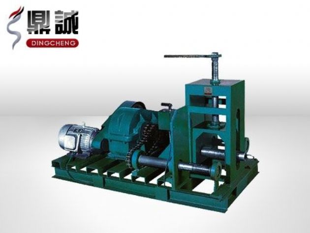 點擊查看詳細信息<br>標題：臥式多功能滾動彎管機 閱讀次數：4761