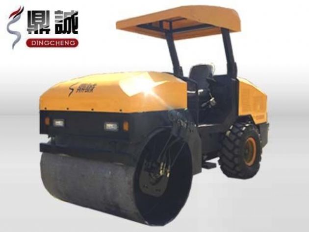 點擊查看詳細信息<br>標題：4噸單鋼輪振動壓路機 閱讀次數：13597